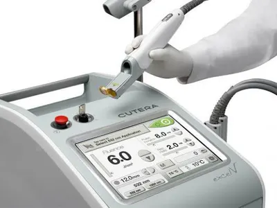 dr n. med. Jacek Perliński, Dermatolog